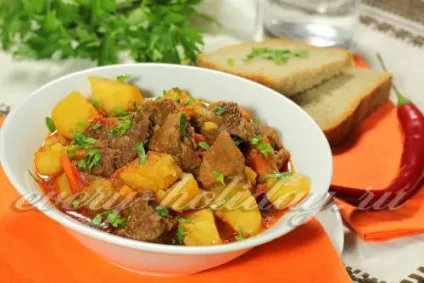 Гуляш з яловичини з картоплею (картопля) Гуляш з яловичини з картоплею