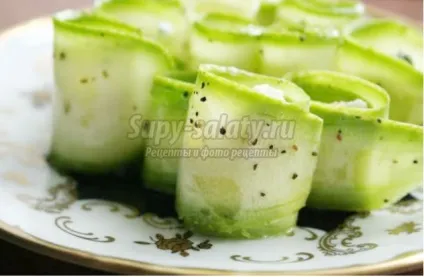 кабачкові рулетики