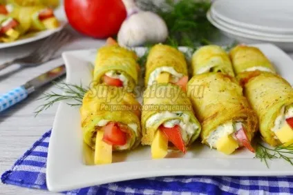 кабачкові рулетики