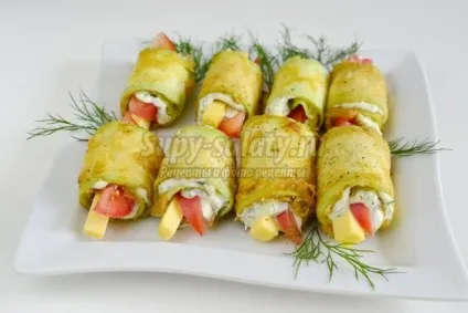 кабачкові рулетики