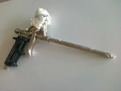 Як чистити пістолет для монтажної піни поради та рекомендації (як чистити пістолет для монтажної піни пістолет для піни монтажної як чистити як чистити монтажний пістолет після піни) Як чистити пістолет для монтажної піни поради та рекомендації