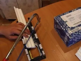 Як клеїти галтелі