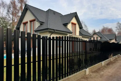 Як кріпити паркан з металевого паркану своїми руками (паркан) Як кріпити паркан з металевого паркану своїми руками
