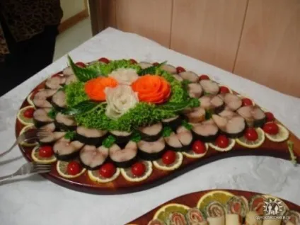 Як красиво нарізати, оформити і подати копчені скубрію (скумбрія) Як красиво нарізати, оформити і подати копчені скубрію