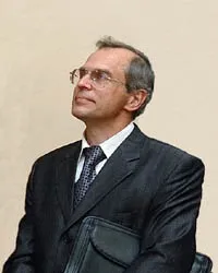 Медичний поліс змінювати чи не змінювати (територіальний фонд) Медичний поліс змінювати чи не змінювати