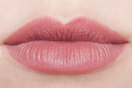 Матова помада guerlain rouge l`extrait огляд і Свотч, beauty insider (матова помада) Матова помада guerlain rouge l`extrait огляд і Свотч, beauty insider
