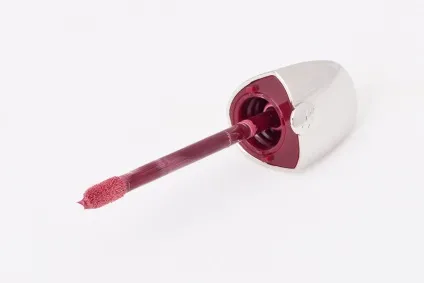 Матова помада guerlain rouge l`extrait огляд і Свотч, beauty insider (guerlain) Матова помада guerlain rouge l`extrait огляд і Свотч, beauty insider