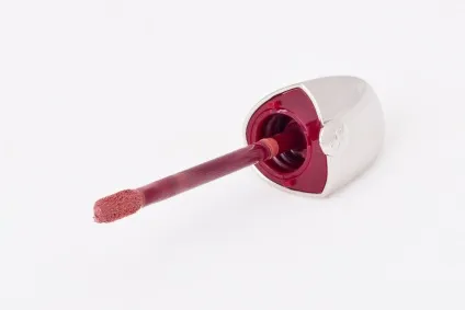 Матова помада guerlain rouge l`extrait огляд і Свотч, beauty insider (матова) Матова помада guerlain rouge l`extrait огляд і Свотч, beauty insider