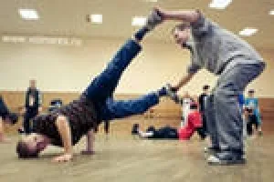 Як навчитися робити гелик, школа танців bk dance (робити) Як навчитися робити гелик, школа танців bk dance