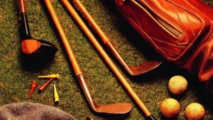 Як потрібно одягатися для гри в гольф (всередині клубного будинку) Як потрібно одягатися для гри в гольф
