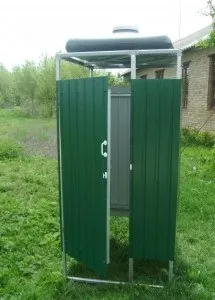 Як організувати душ на дачній ділянці