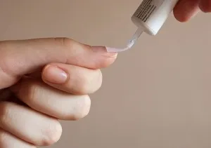 Як перестати гризти нігті на руках в домашніх умовах (як перестати гризти нігті на руках в домашніх умовах відучитися позбутися звички чому не можна) Як перестати гризти нігті на руках в домашніх умовах
