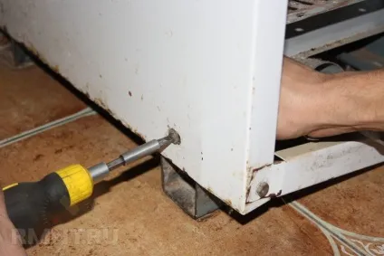 Як почистити газовий котел своїми руками (входження форсунки основний пальник) Як почистити газовий котел своїми руками
