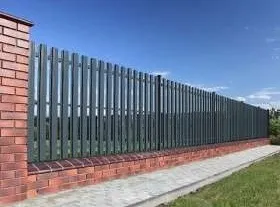 Як побудувати паркан з металевого або дерев'яного паркану своїми руками покрокова