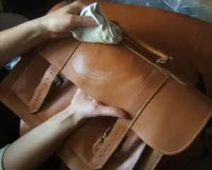 Як випрати шкіряну сумку, а так же кожзам і замшу (сумку) Як випрати шкіряну сумку, а так же кожзам і замшу