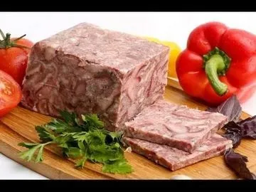 Як приготувати пресоване м'ясо зі свинячої голови - модна красива (свинячий) Як приготувати пресоване м'ясо зі свинячої голови - модна красива