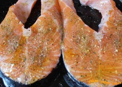 Як приготувати стейк сьомги на грилі маринад соус для риби - рецепт фото (стейк) Як приготувати стейк сьомги на грилі маринад соус для риби - рецепт фото
