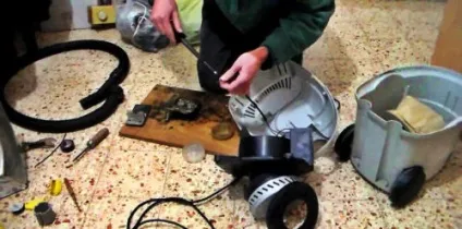 Як розібрати пилосос electrolux