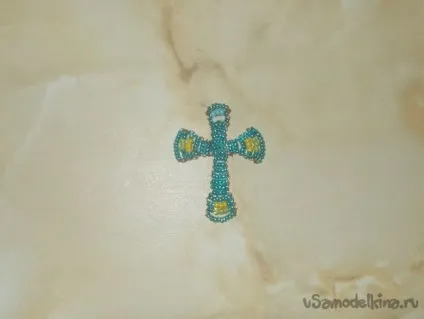 Як зробити гарний хрестик з бісеру (сріблясту нитку муліне) Як зробити гарний хрестик з бісеру