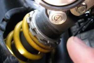 Як зробити підвіску м'якше своїми силами