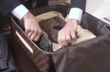 Як складати, зберігати, скласти штани в чемодан, мамині шпаргалочкі (брюки) Як складати, зберігати, скласти штани в чемодан, мамині шпаргалочкі