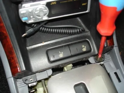 Як зняти штатну автомагнітолу (зняття магнітоли знімаємо) Як зняти штатну автомагнітолу
