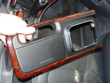 Як зняти штатну автомагнітолу (стакан) Як зняти штатну автомагнітолу