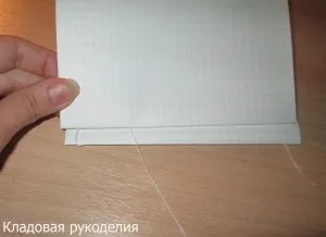 Як зшити сторінки блокнота, комора рукоділля (Вводимо голку другу дірочку) Як зшити сторінки блокнота, комора рукоділля