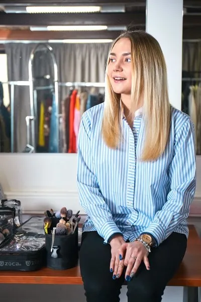 Як стати дівчиною з обкладинки, ellegirl (як стати дівчиною з обкладинки Зінеріт) Як стати дівчиною з обкладинки, ellegirl