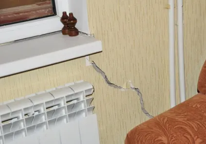 Як видалити цвіль в квартирі на стелі, стіни або підлоги своїми руками - все про ремонт своїми (підлозі) Як видалити цвіль в квартирі на стелі, стіни або підлоги своїми руками - все про ремонт своїми