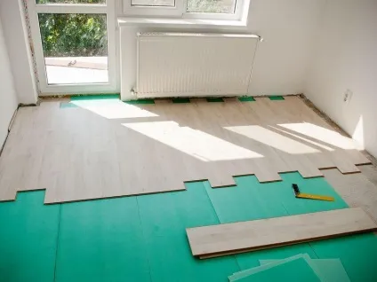 Яку підкладку краще використовувати під ламінат (яку підкладку краще класти під ламінат) Яку підкладку краще використовувати під ламінат