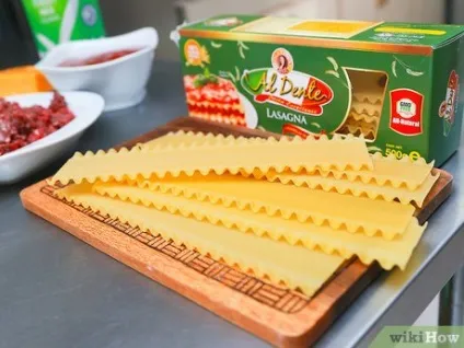 Як викласти шарами лазанью