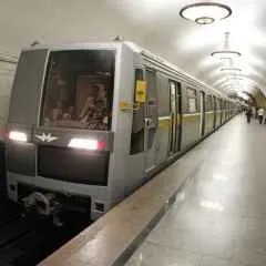 Москва, новини, рух по калінінської лінії метро відновлено (викликав) Москва, новини, рух по калінінської лінії метро відновлено