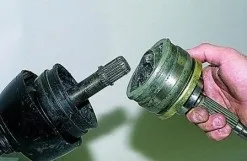 Як замінити внутрішній і зовнішній шрус переднього приводу ваз-21213 (зовнішній) Як замінити внутрішній і зовнішній шрус переднього приводу ваз-21213