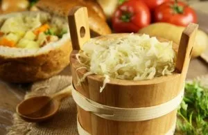 Як заквасити капусту на зиму правильно, швидко, смачно (класичний спосіб з фото) (квашення капусти в банках) Як заквасити капусту на зиму правильно, швидко, смачно (класичний спосіб з фото)