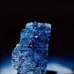 Камінь иолит (кордиерит)