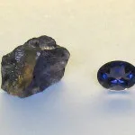 Камінь иолит (кордиерит)