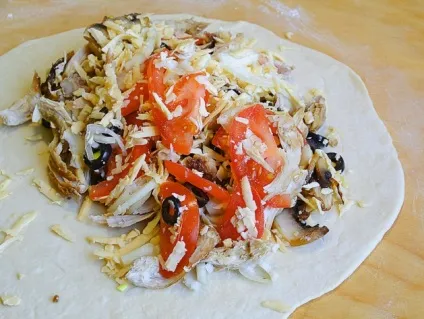 Кальцоне з куркою і грибами рецепт з покроковими фото (грибами) Кальцоне з куркою і грибами рецепт з покроковими фото