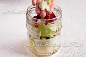 Капуста квашена з буряком, рецепт як у моєї бабусі (буряк) Капуста квашена з буряком, рецепт як у моєї бабусі