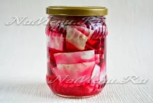 Капуста квашена з буряком, рецепт як у моєї бабусі (часник) Капуста квашена з буряком, рецепт як у моєї бабусі