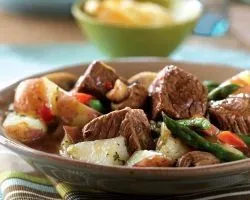Картопля з м'ясом в мультиварці (м'ясом) Картопля з м'ясом в мультиварці