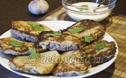 Картопляні деруни з м'ясом (чаклуни) рецепт з фото - покрокове приготування картопляних (деруни з м'ясом фото) Картопляні деруни з м'ясом (чаклуни) рецепт з фото - покрокове приготування картопляних