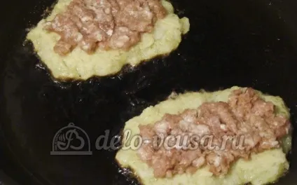 Картопляні деруни з м'ясом (чаклуни) рецепт з фото - покрокове приготування картопляних (картопляних) Картопляні деруни з м'ясом (чаклуни) рецепт з фото - покрокове приготування картопляних