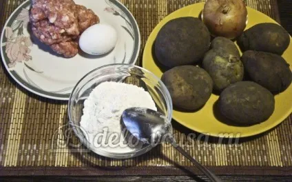 Картопляні деруни з м'ясом (чаклуни) рецепт з фото - покрокове приготування картопляних (деруни з м'ясом фото) Картопляні деруни з м'ясом (чаклуни) рецепт з фото - покрокове приготування картопляних