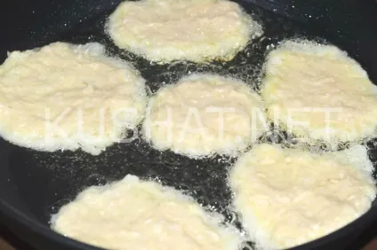 Картопляні деруни з сиром (картопляні деруни) Картопляні деруни з сиром