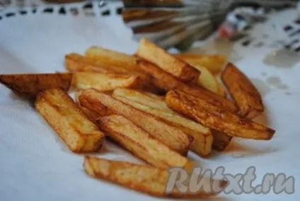 Картопля фрі на сковороді в домашніх умовах - рецепт з фото