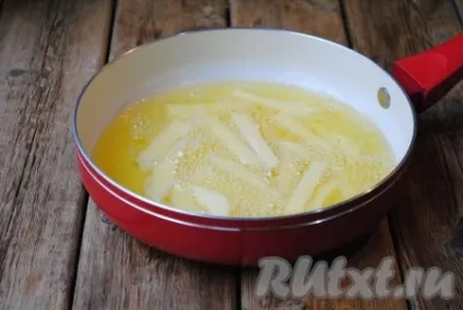Картопля фрі на сковороді в домашніх умовах - рецепт з фото