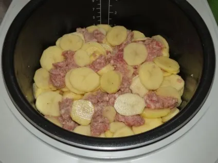 Картопля запечена з фаршем в мультиварці покроковий рецепт (рецепт) Картопля запечена з фаршем в мультиварці покроковий рецепт