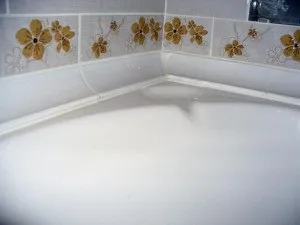 Керамічний бордюр для ванни (куточок) установка, відео та фото (куточок) Керамічний бордюр для ванни (куточок) установка, відео та фото