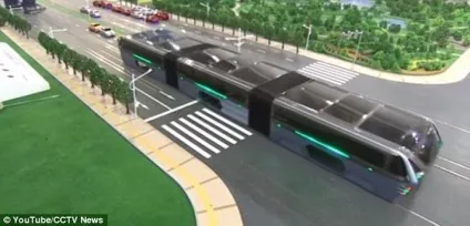 Китайський автобус, що пропускає автомобілі (автобус) Китайський автобус, що пропускає автомобілі